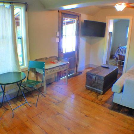 Miner'S Camp Motel Foresthill Ngoại thất bức ảnh