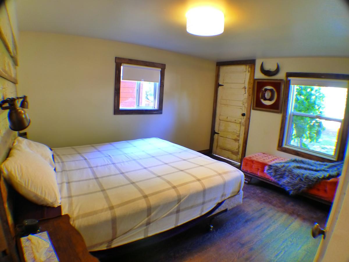Miner'S Camp Motel Foresthill Ngoại thất bức ảnh