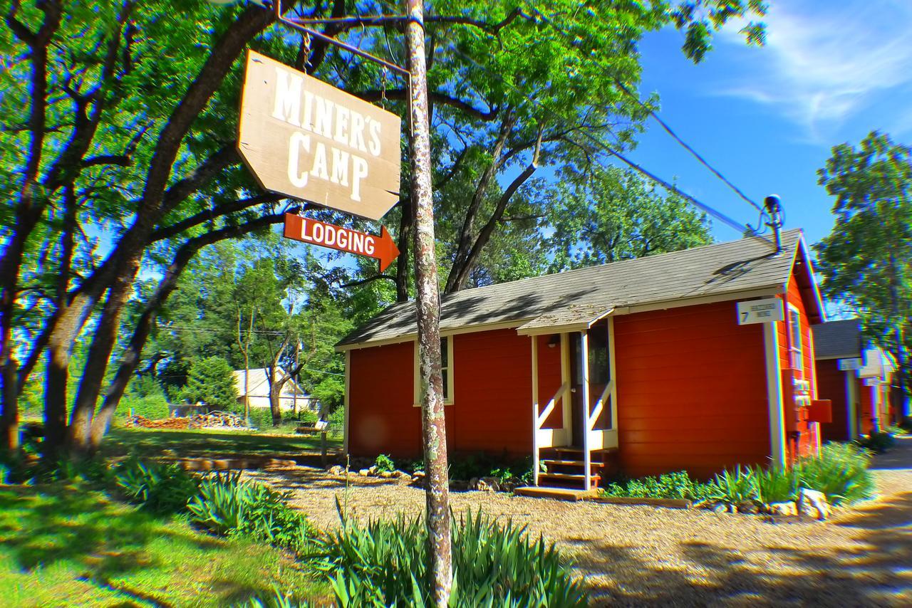 Miner'S Camp Motel Foresthill Ngoại thất bức ảnh