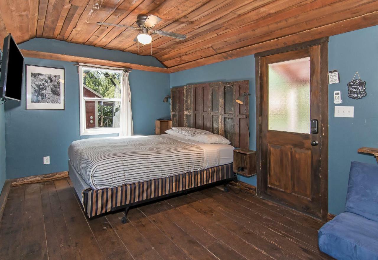 Miner'S Camp Motel Foresthill Ngoại thất bức ảnh
