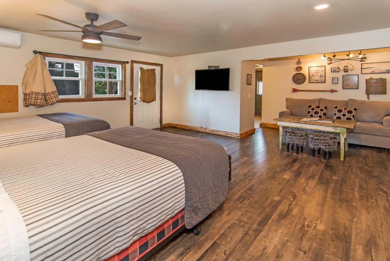 Miner'S Camp Motel Foresthill Ngoại thất bức ảnh